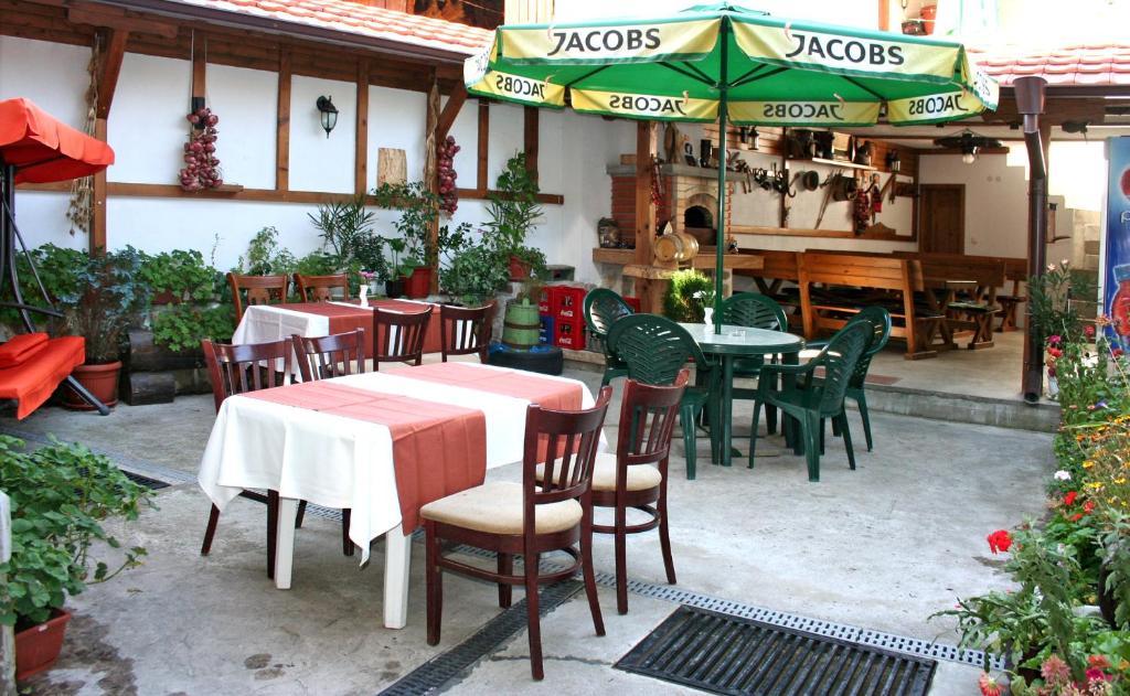 Family Hotel Zora Razlog Exteriér fotografie